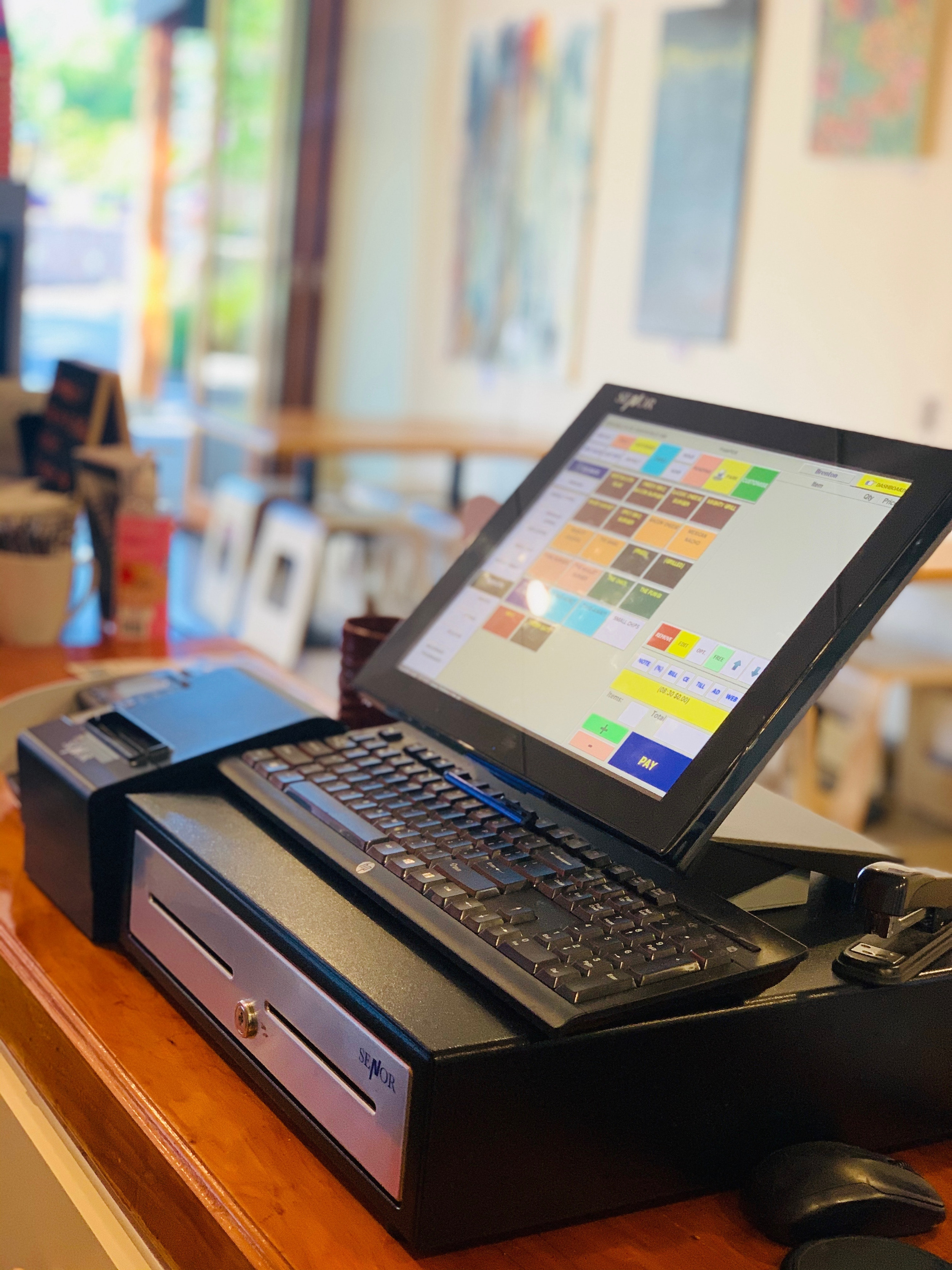 Cách đào tạo nhân viên mới sử dụng phần mềm POS hiệu quả