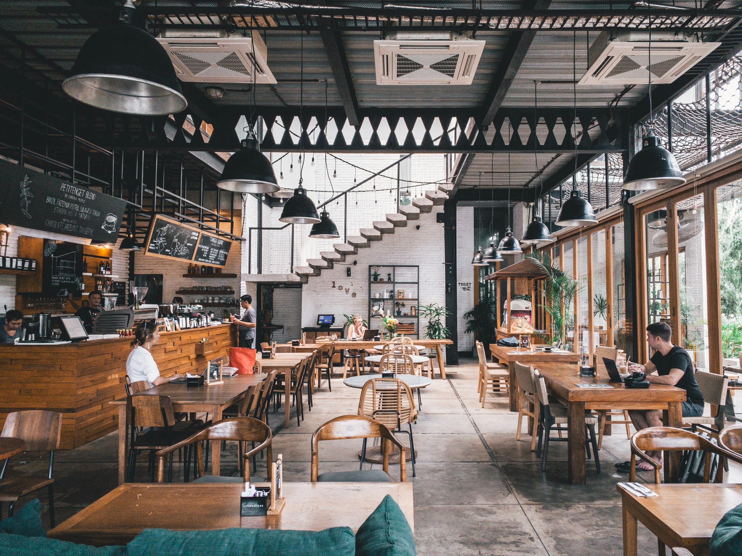 Chiến lược giữ chân khách hàng hiệu quả trong ngành F&B